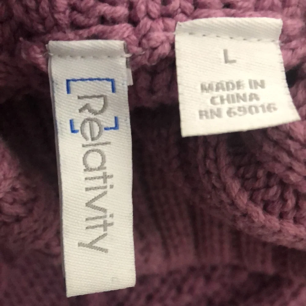 Relativity Lavender Cable Knot Chunky Studded Sweater size Large